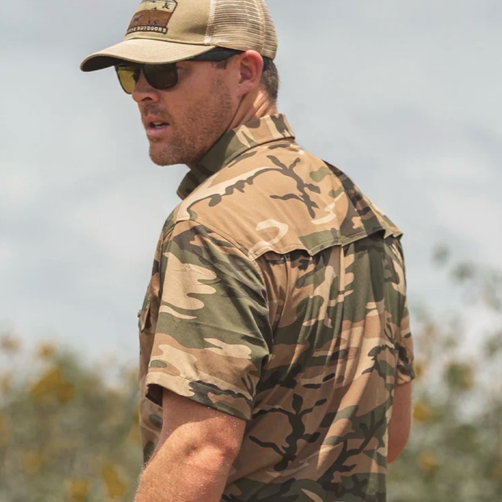 Men’s Short Sleeve Camouflage Button-Up Shirt - Tan/Olive - Picture 4 of 7